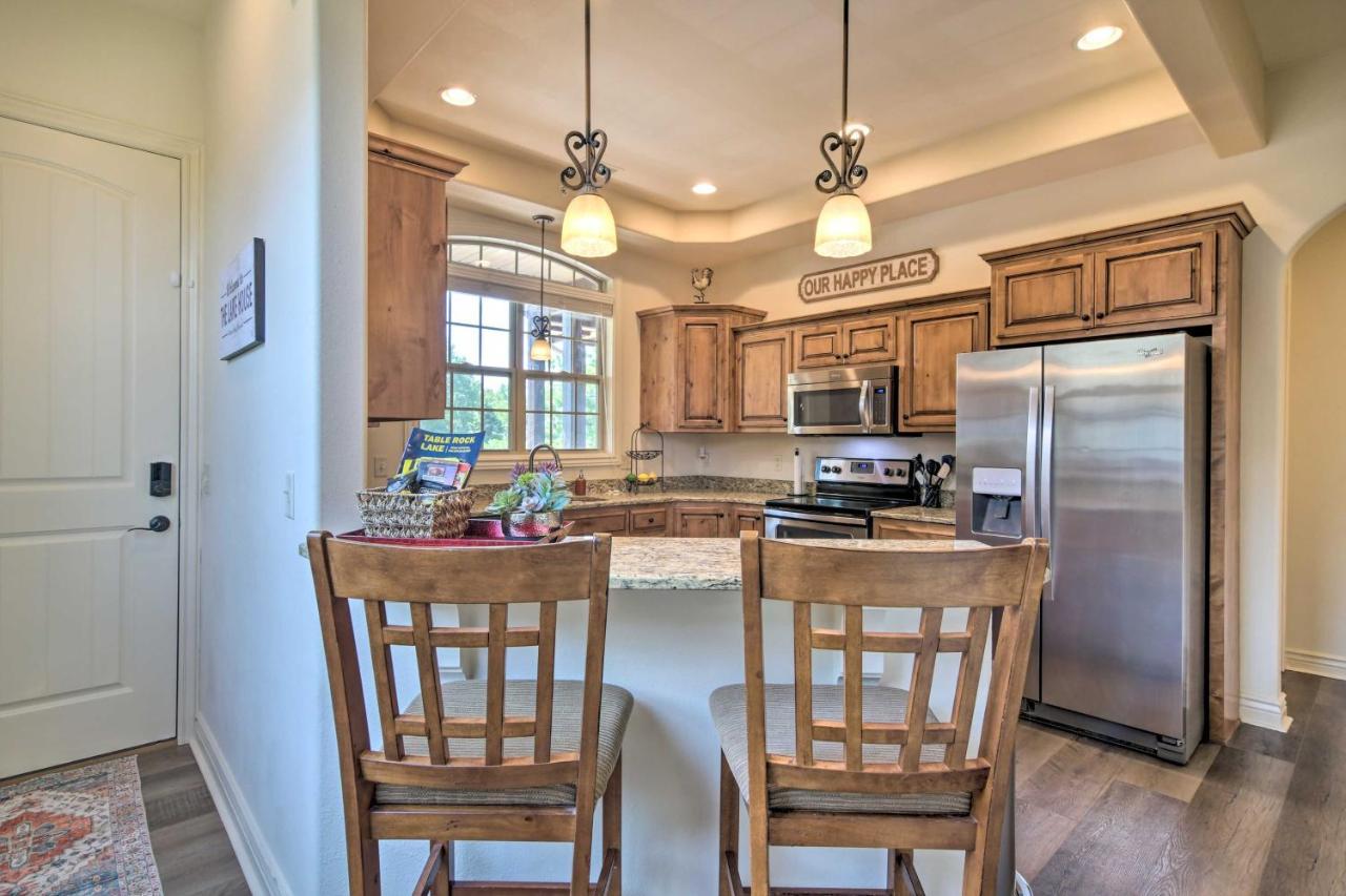 Ferienwohnung Luxe Branson Retreat With Mtn Views And Pool Access! Exterior foto
