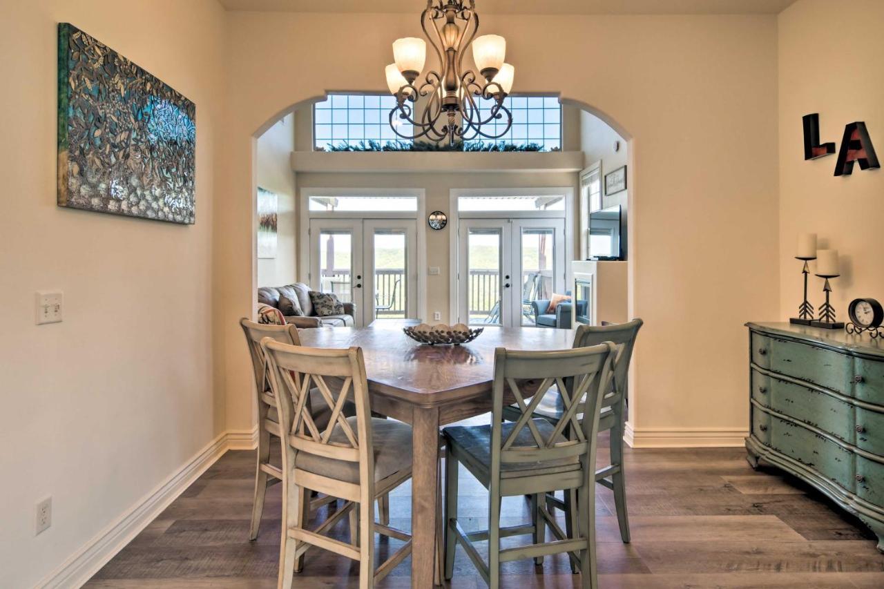 Ferienwohnung Luxe Branson Retreat With Mtn Views And Pool Access! Exterior foto