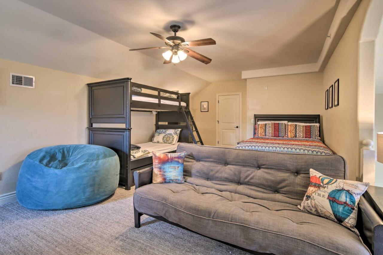 Ferienwohnung Luxe Branson Retreat With Mtn Views And Pool Access! Exterior foto