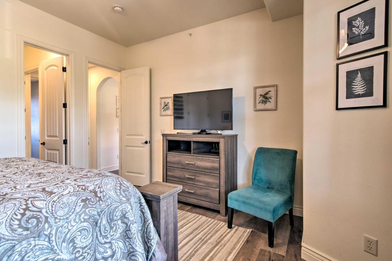 Ferienwohnung Luxe Branson Retreat With Mtn Views And Pool Access! Exterior foto