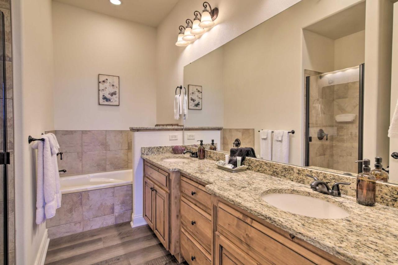 Ferienwohnung Luxe Branson Retreat With Mtn Views And Pool Access! Exterior foto
